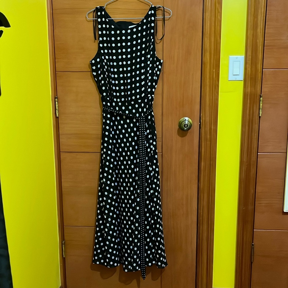 Vintage polka dot dress with contrast matching belt